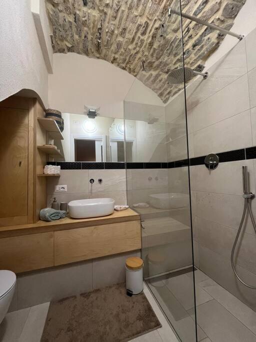 Studio Pietra E Charme Diano San Pietro Екстериор снимка
