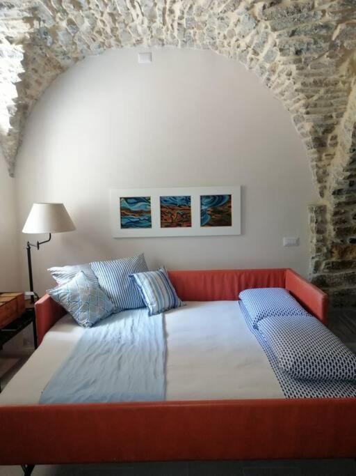 Studio Pietra E Charme Diano San Pietro Екстериор снимка