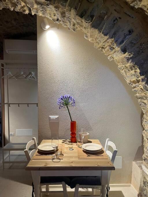 Studio Pietra E Charme Diano San Pietro Екстериор снимка